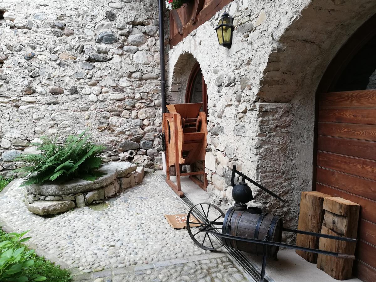 Agritur Ciastel Villa Sanzeno Eksteriør bilde